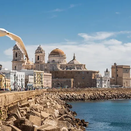 El Balcon De La Vina By Time * 加的斯